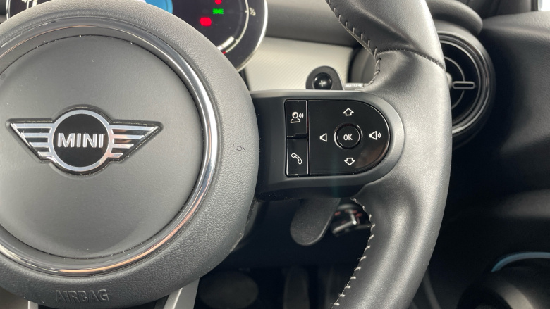 MINI Hatchback 2.0 Cooper S Exclusive 3dr Auto [Comfort Pack] Petrol Hatchback